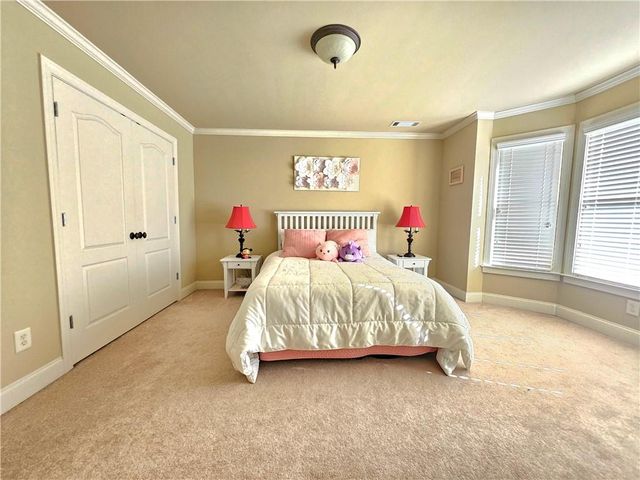 930 Chateau Forest Road, Hoschton, GA 30548