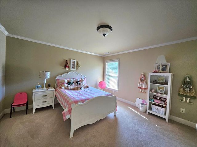 930 Chateau Forest Road, Hoschton, GA 30548