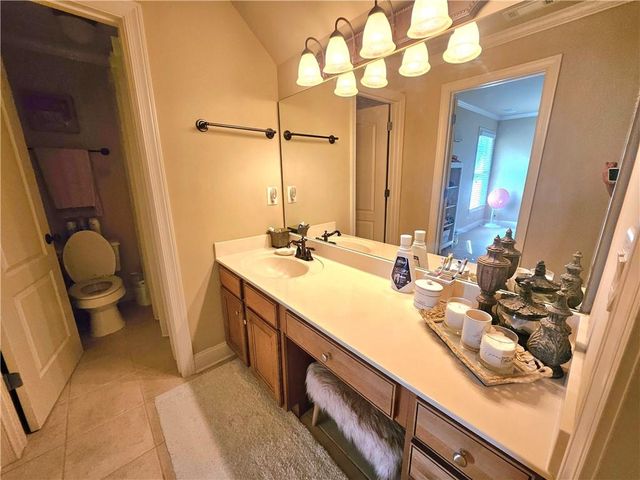 930 Chateau Forest Road, Hoschton, GA 30548