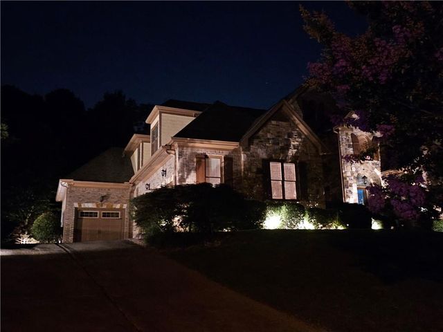 930 Chateau Forest Road, Hoschton, GA 30548