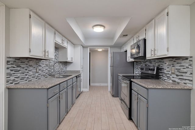 8408 Echo Creek, San Antonio, TX 78240