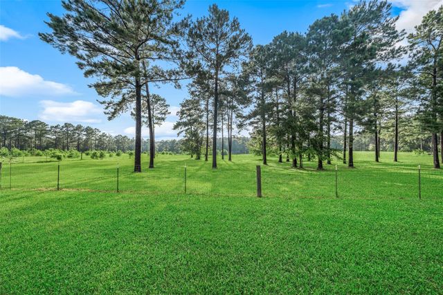 5345 Deep Forest Trail, Navasota, TX 77868