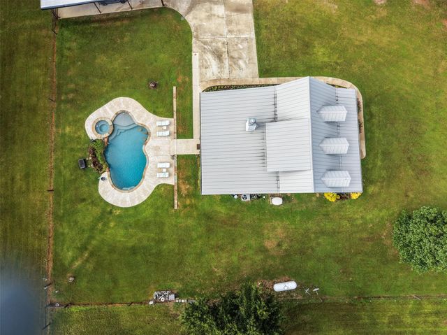 5345 Deep Forest Trail, Navasota, TX 77868