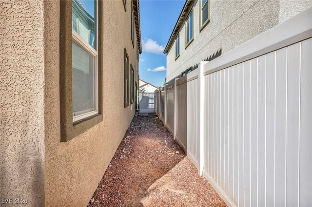 5336 Mountain Garland Lane, North Las Vegas, NV 89081