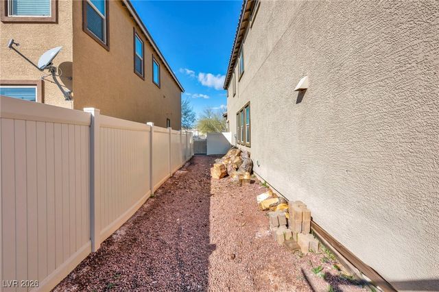 5336 Mountain Garland Lane, North Las Vegas, NV 89081