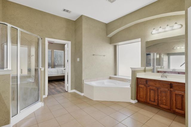 2260 Bald Eagle Way, Grand Prairie, TX 75052