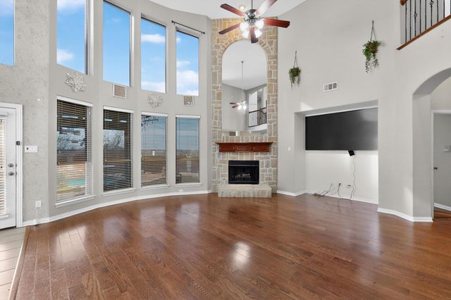 2260 Bald Eagle Way, Grand Prairie, TX 75052