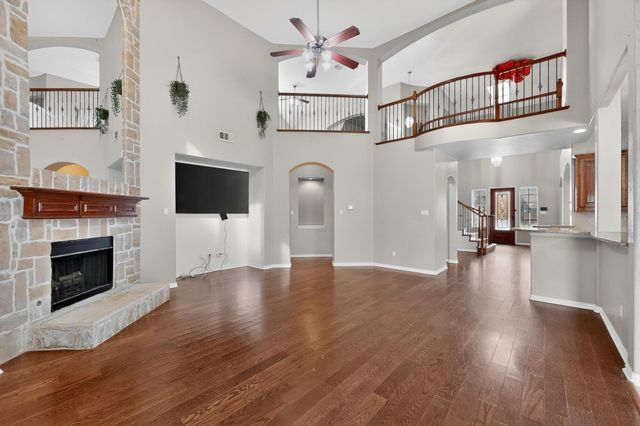 2260 Bald Eagle Way, Grand Prairie, TX 75052