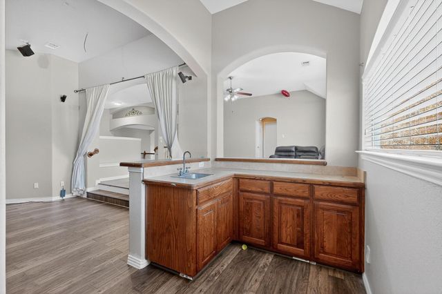 2260 Bald Eagle Way, Grand Prairie, TX 75052