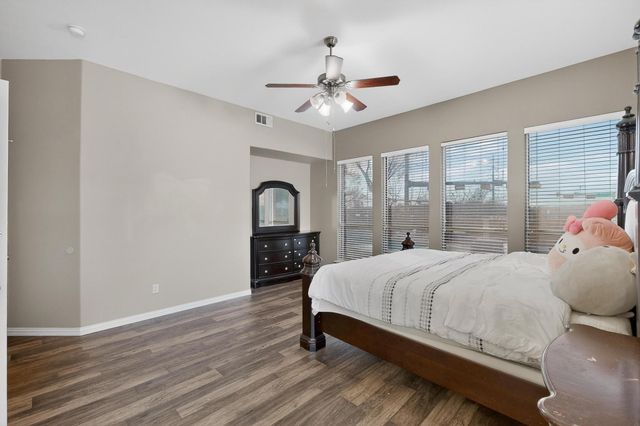 2260 Bald Eagle Way, Grand Prairie, TX 75052