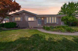 28357 Suburban Drive, Warren, MI 48088