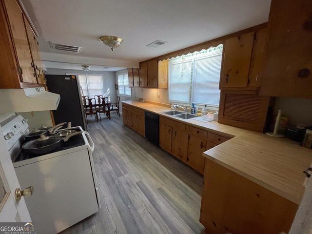 71 Mcguire Road, Dallas, GA 30157