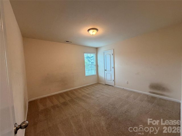 6562 Paw Village Road, Charlotte, NC 28214