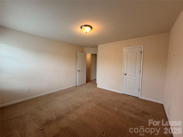 6562 Paw Village Road, Charlotte, NC 28214