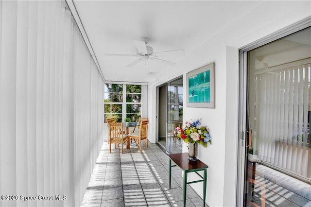 17 Vista Palm Lane 201, Vero Beach, FL 32962