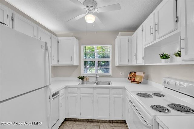 17 Vista Palm Lane 201, Vero Beach, FL 32962