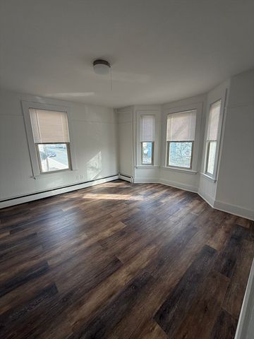 45 Elliot St 2, Beverly, MA 01915