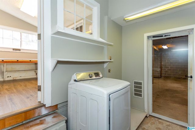 1218 BUNCHIE STREET, Hueytown, AL 35023