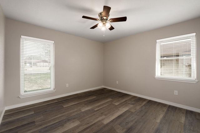 2504 Hanson RD, Killeen, TX 76543