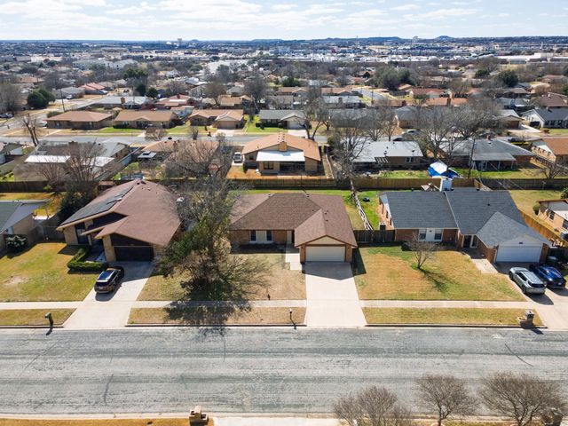 2504 Hanson RD, Killeen, TX 76543