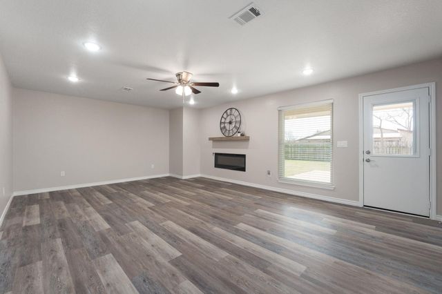 2504 Hanson RD, Killeen, TX 76543