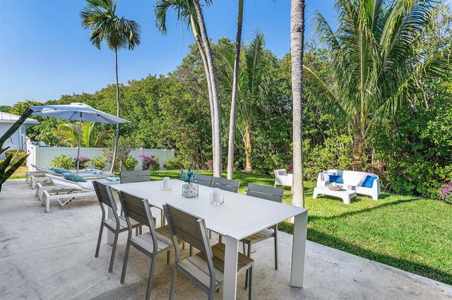 48 Harbour Drive N, Ocean Ridge, FL 33435