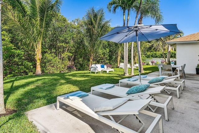 48 Harbour Drive N, Ocean Ridge, FL 33435