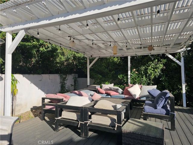 6474 Conifer Street, Oak Park, CA 91377