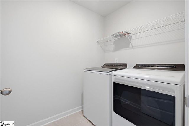 910 Rising Oak Court, Spartanburg, SC 29301
