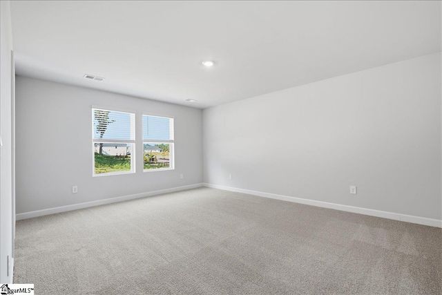 910 Rising Oak Court, Spartanburg, SC 29301