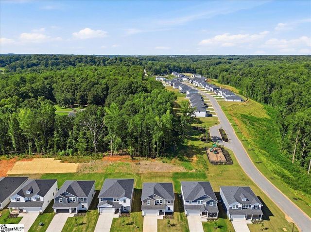 910 Rising Oak Court, Spartanburg, SC 29301