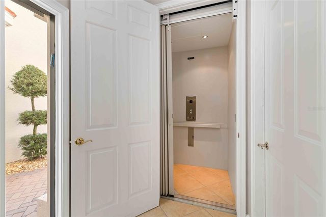 118 BELLA VISTA TERRACE 7C, North Venice, FL 34275