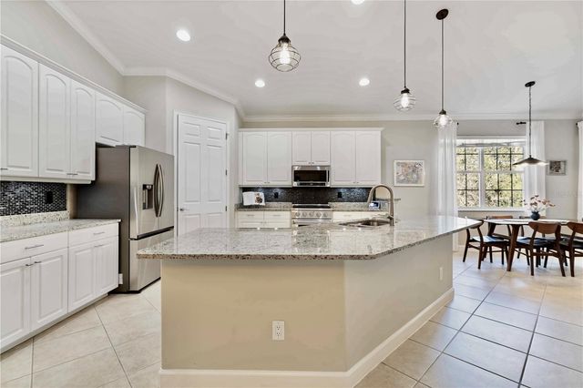 118 BELLA VISTA TERRACE 7C, North Venice, FL 34275