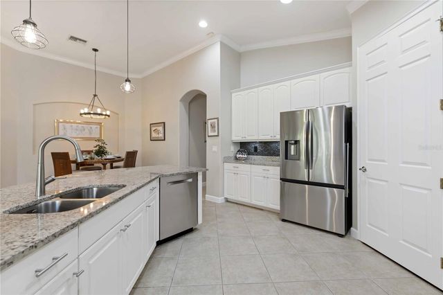 118 BELLA VISTA TERRACE 7C, North Venice, FL 34275