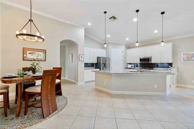 118 BELLA VISTA TERRACE 7C, North Venice, FL 34275