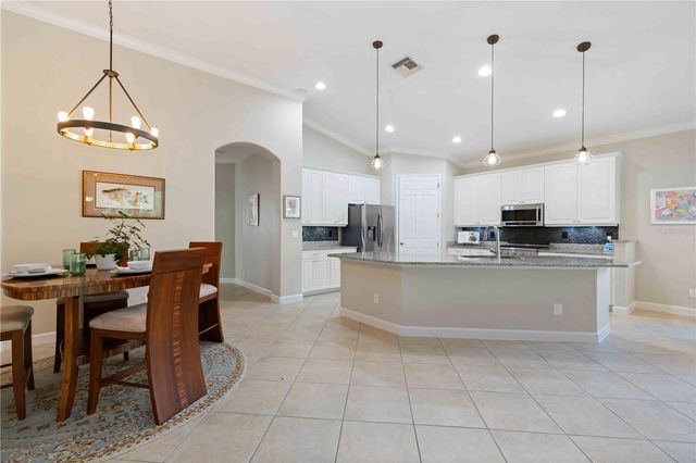 118 BELLA VISTA TERRACE 7C, North Venice, FL 34275