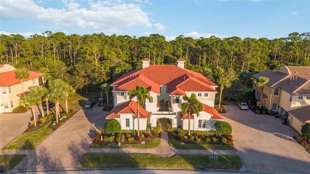 118 BELLA VISTA TERRACE 7C, North Venice, FL 34275