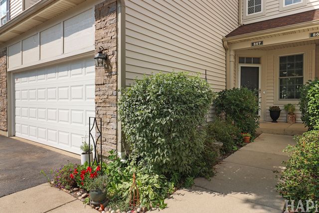 567 Shakespeare Drive, Grayslake, IL 60030