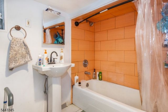 1730 41St St, North Bergen Twp., NJ 07047