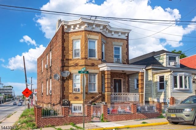 1730 41St St, North Bergen Twp., NJ 07047