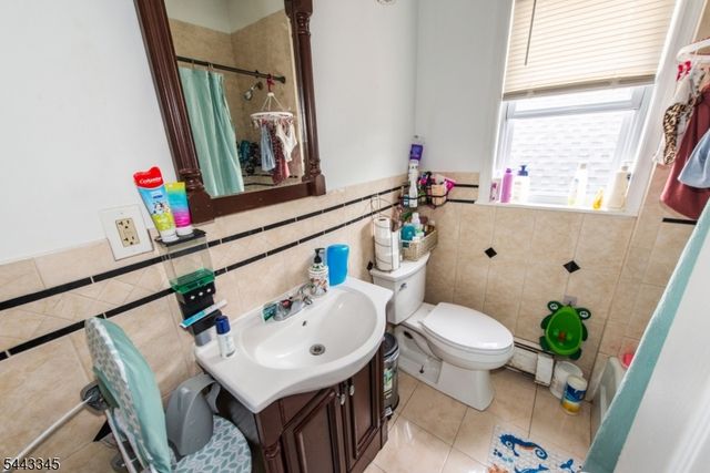1730 41St St, North Bergen Twp., NJ 07047