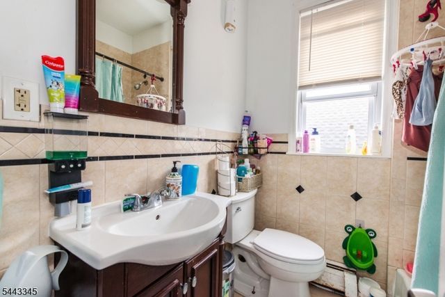 1730 41St St, North Bergen Twp., NJ 07047