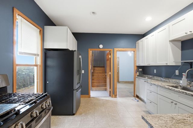 1472 Concordia Avenue, Saint Paul, MN 55104