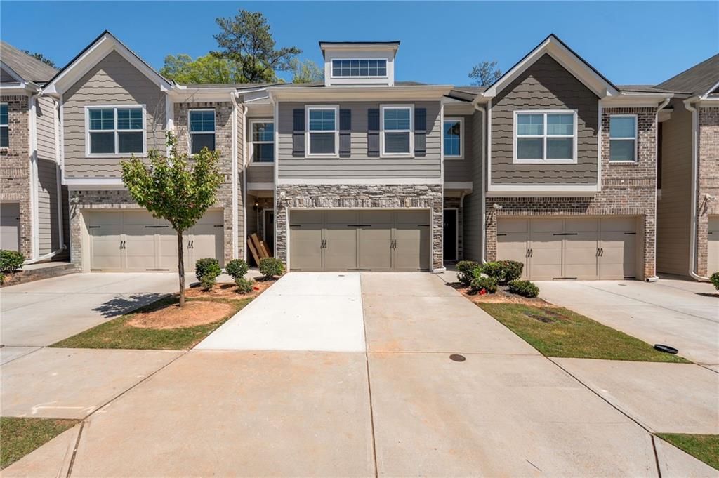 2251 Mulsanne Drive, Lithonia, GA 30058
