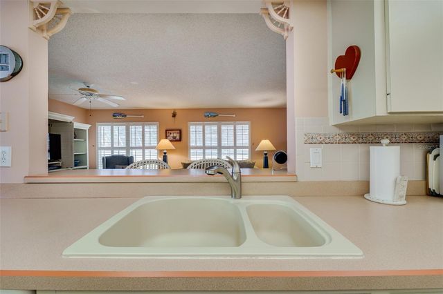 9026 37TH STREET N 6, Pinellas Park, FL 33782