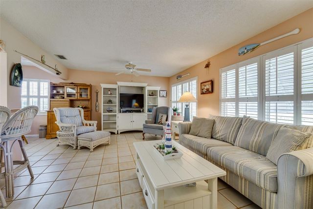 9026 37TH STREET N 6, Pinellas Park, FL 33782