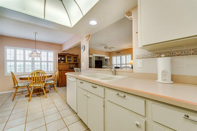 9026 37TH STREET N 6, Pinellas Park, FL 33782