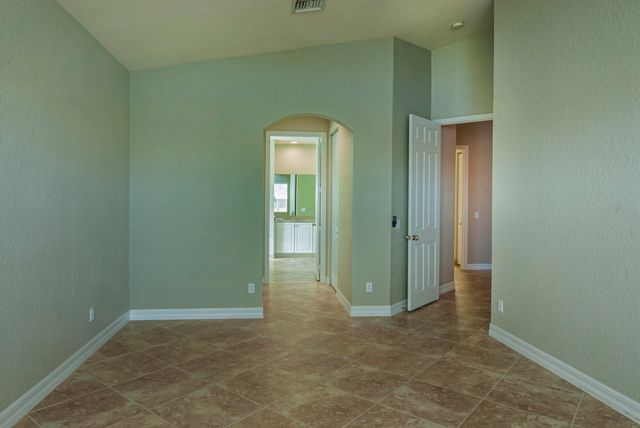 5534 57th Way, Vero Beach, FL 32967