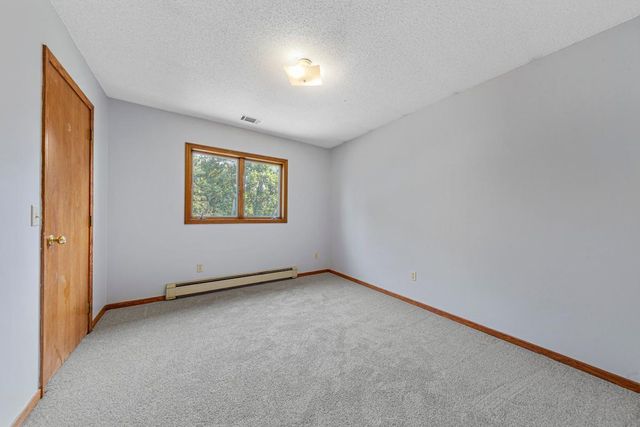 1270 Aldrich Way, Faribault, MN 55021