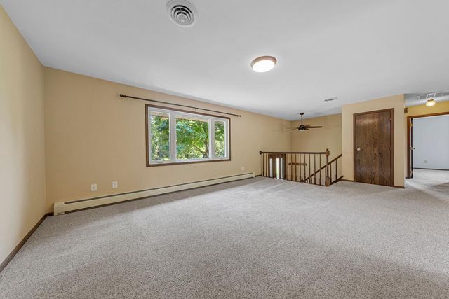 1270 Aldrich Way, Faribault, MN 55021